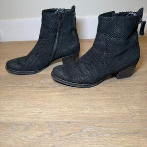 Paul Green Black Leather Textured Ankle Boots, Women's Size 7